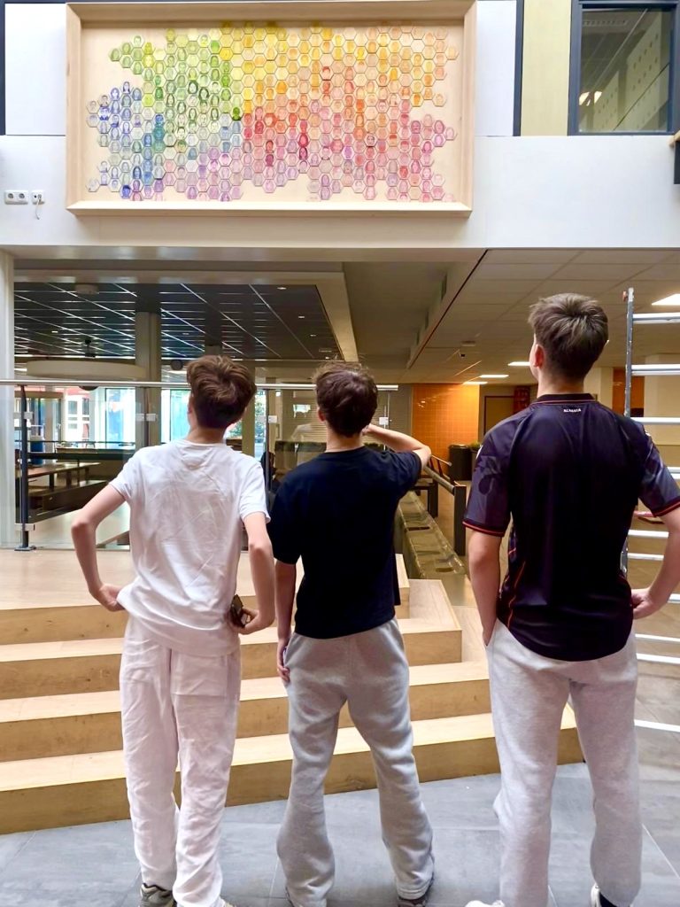 Onthulde kunstwerk FestiCals Cals Nieuwegein