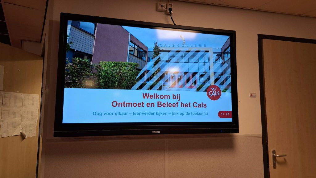Presentatie Ontmoet en Beleef bij binnenkomst 